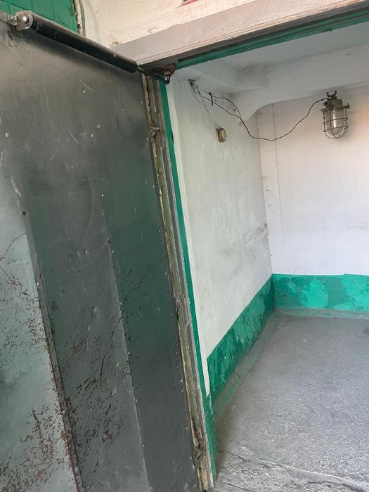 Продам дверь металлическую