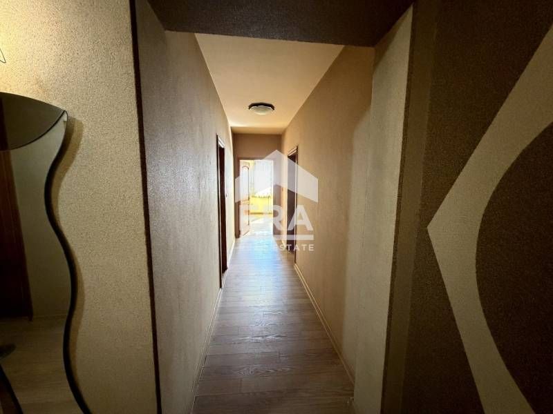 УНИКАЛЕН ИМОТ! Тристаен апартамент с гараж на ТОП локация