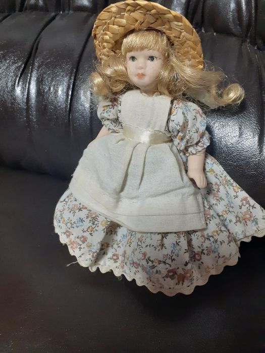 Кукли  порцеланови  за  колекция