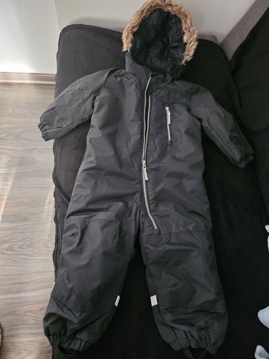 Costum(salopeta) impermeabil de zapada
