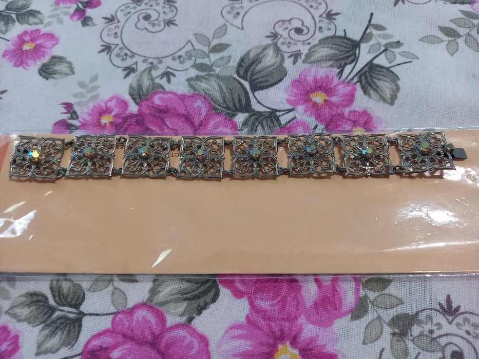 Vând Brățară Dama Eleganta cu Pietre Vitingi