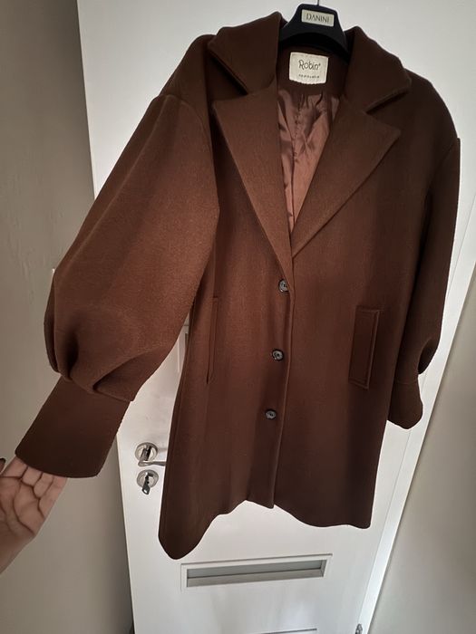 Дамско палто до коляното