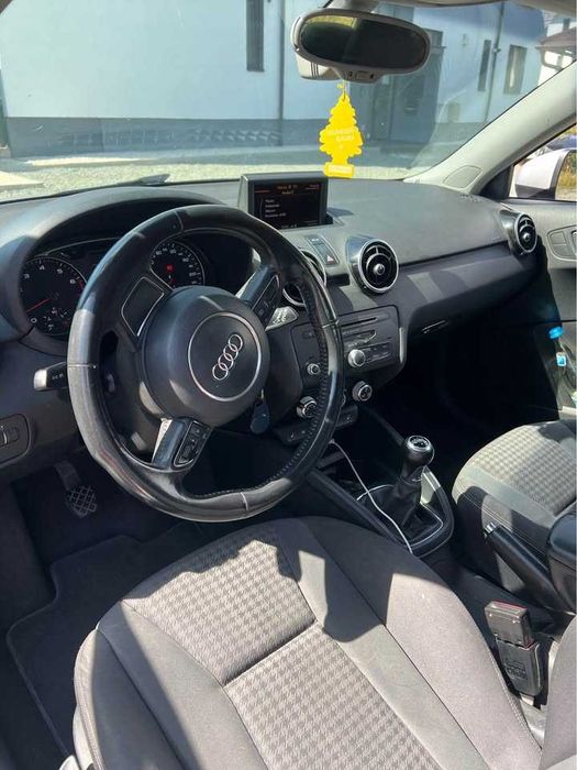 Audi A1, o mașină compactă, elegantă și economică,