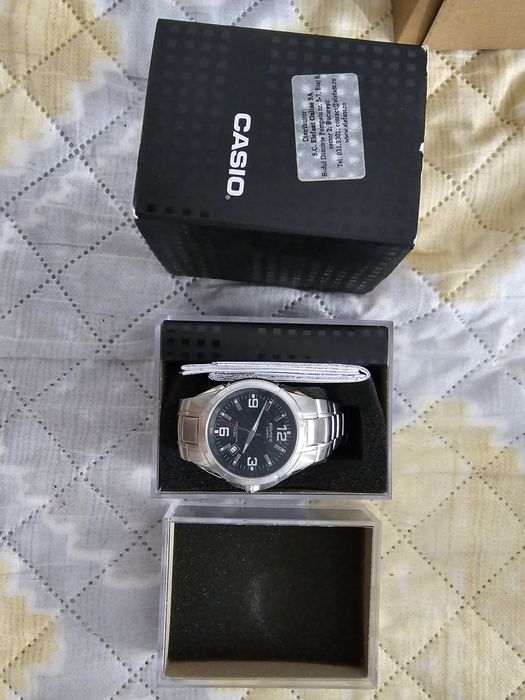 Ceas Casio Edifice nou, nepurtat