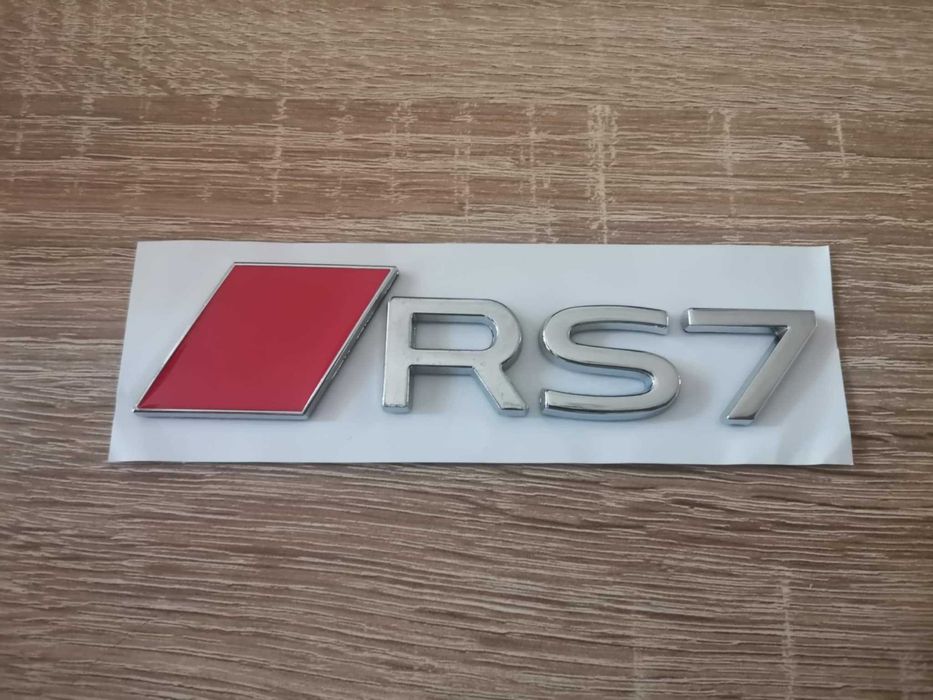 сребриста емблема Audi RS7 нов стил