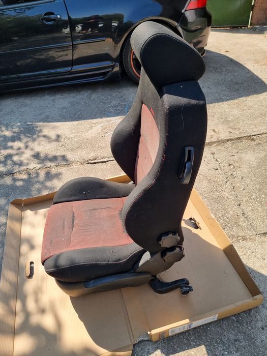 Дълбоко RECARO за двуврата