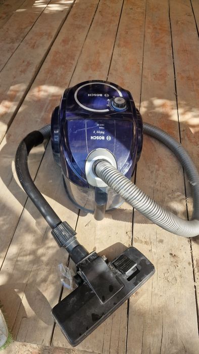 Срочно продам пылесос