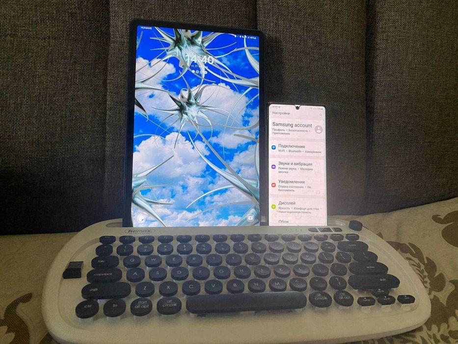 Беспроводная клавиатура RemaxJP-01подключ к 3 устройствам одновременно