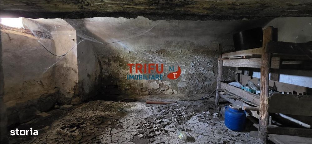 Casă autentică cu farmec transilvănean – o proprietate rară în Cricău