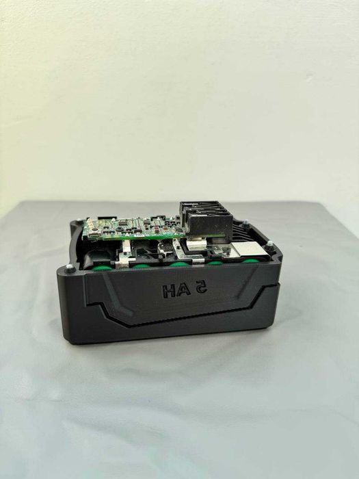 Carcasa de schimb Milwaukee M18 5ah