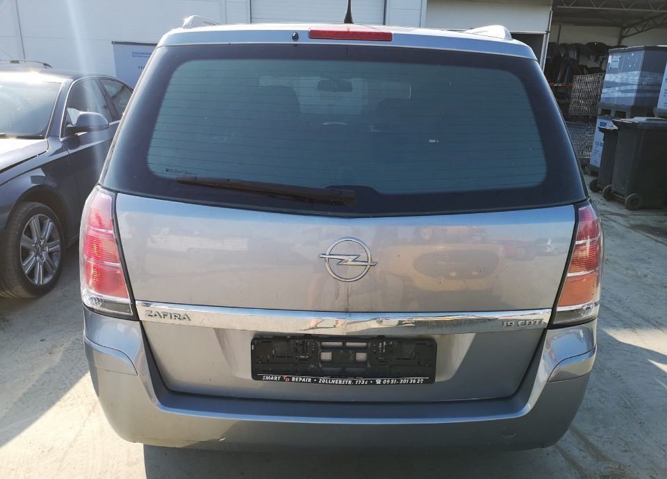 Bara spate Opel Zafira B an fabr.2005