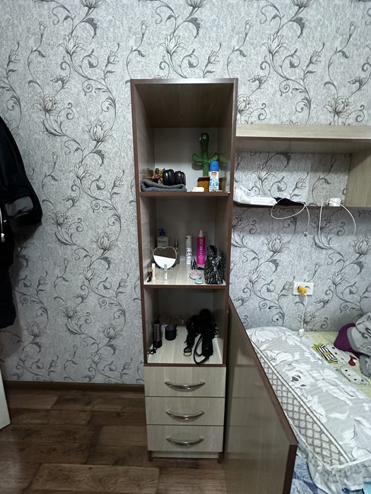 комплект мебель сотилади