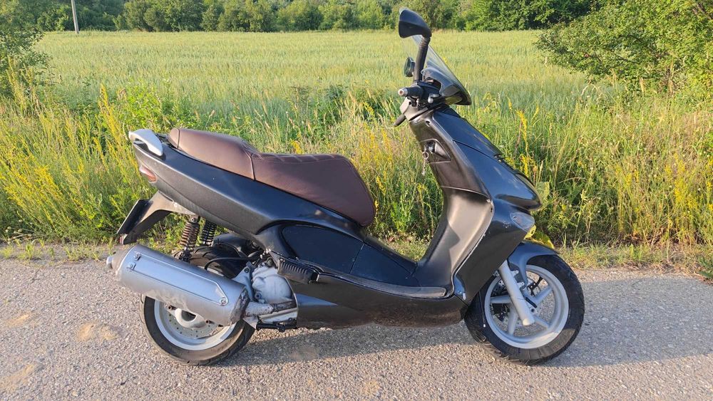 Скутер Aprilia Leonardo 300 кубика Нов цилиндър и бутало
