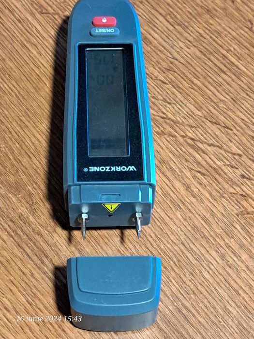 Gadget 2 in 1 pentru lemnari, termometru si umidometru