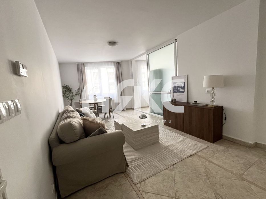 Дава се под наем Двустаен апартамент в София, Гоце Делчев - 80 кв.м за 687.99 € - Снимка #1