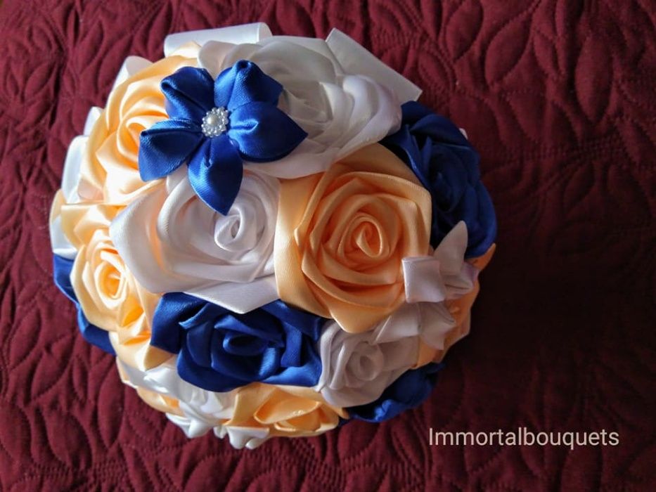 Сватбен *САТЕНЕН* букет