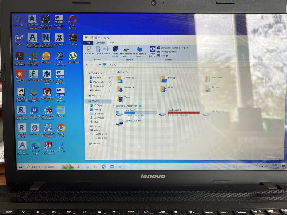 Продам ноутбук lenovo