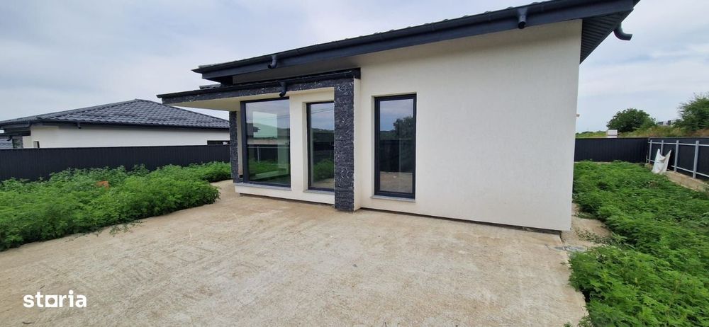 Casa 3  camere INTABULATA 70 mp.  Bucium Visan 140000 euro