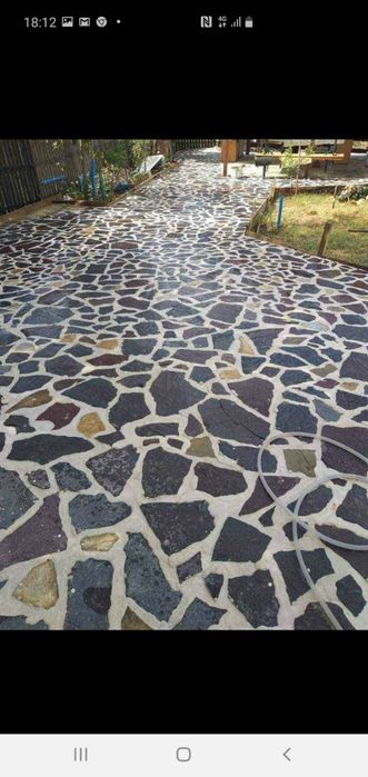 Vând piatră și montez