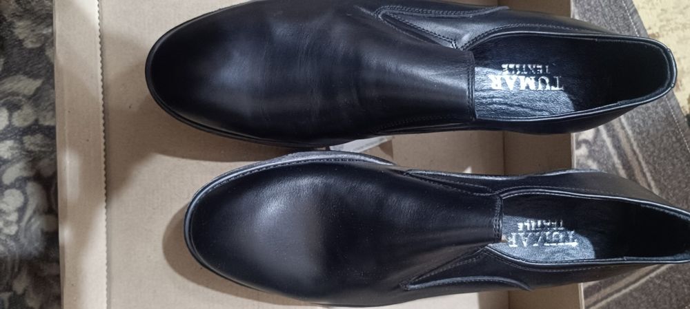 Классические туфли без шнурков, новые