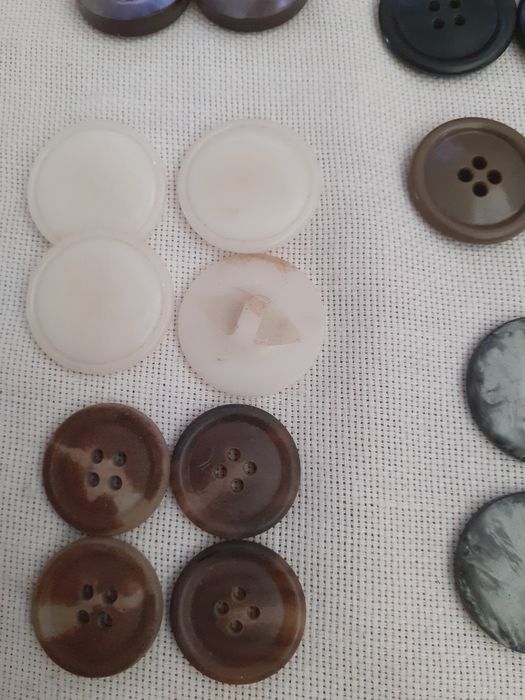 Nasturi diferite modele și dimensiuni