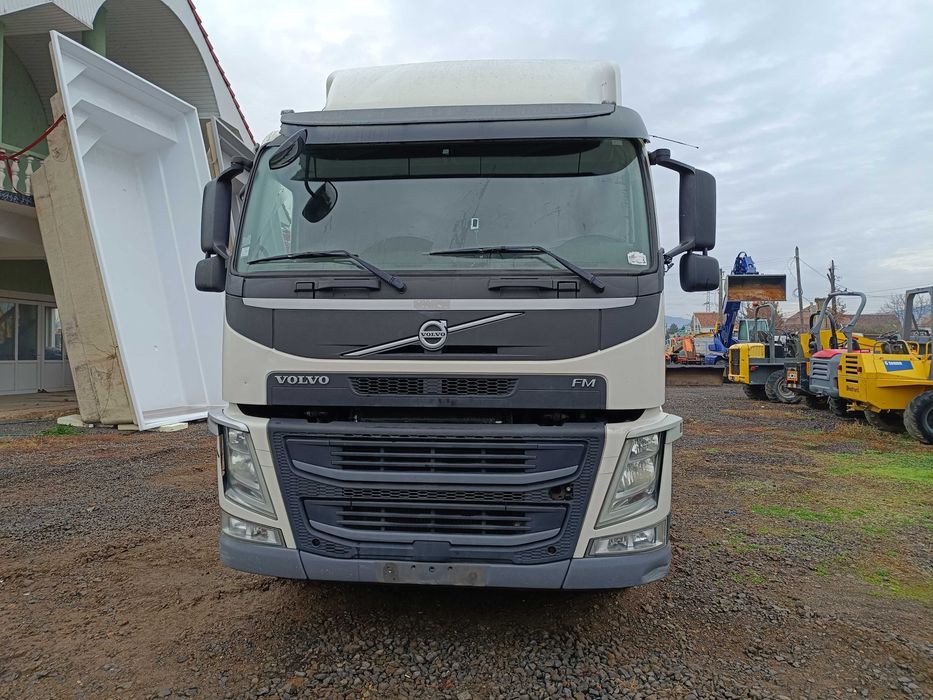 Cap tractor Volvo FM 450 Euro 6, an 2015, 4x2