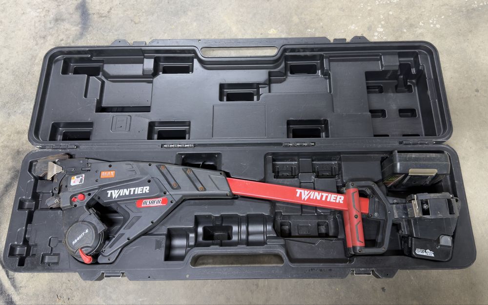 Masina de legat fier-beton MAX cu maner lung, 20-44 mm, tip RB401T-E