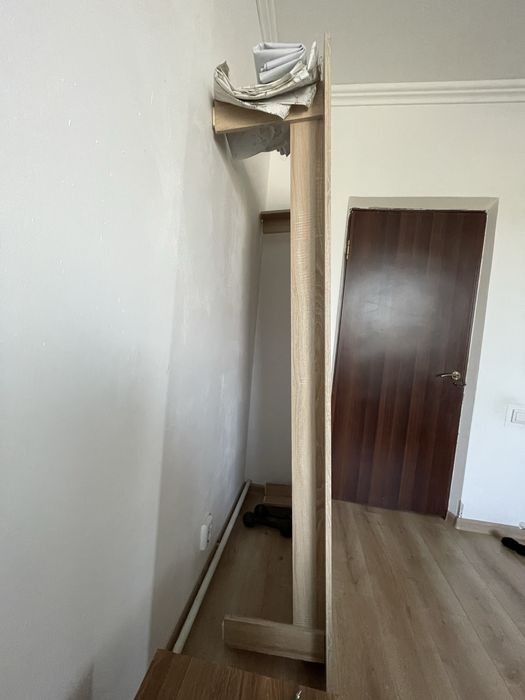 Продам стол напольный