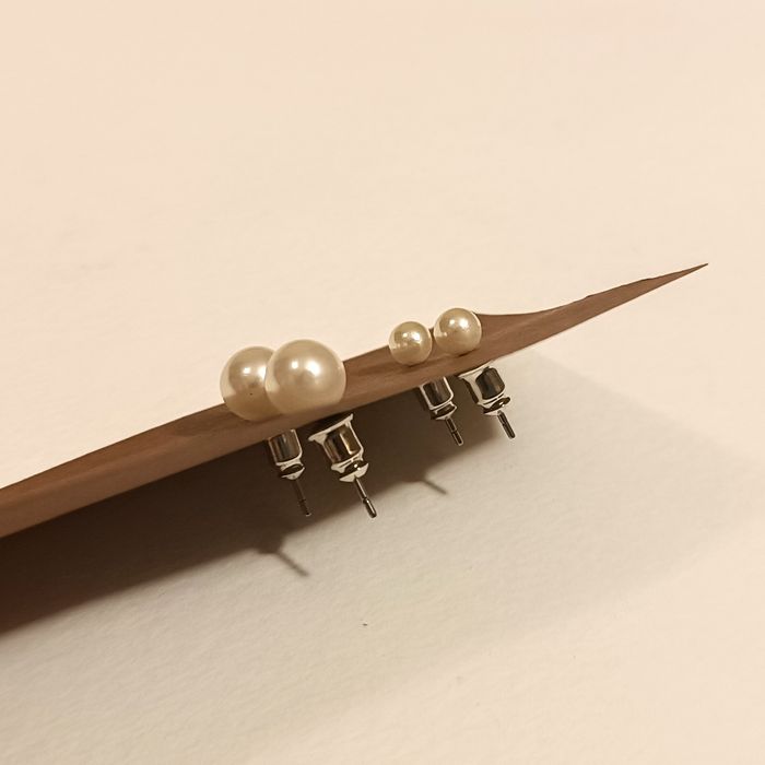 Два чифта перлени обеци