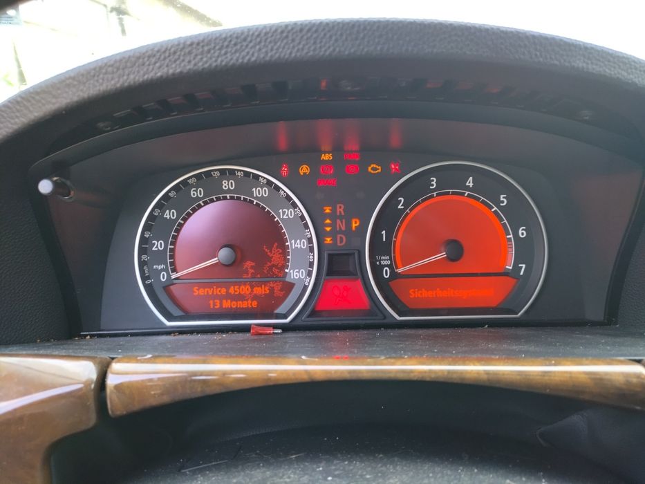 BMW 745 Long на части