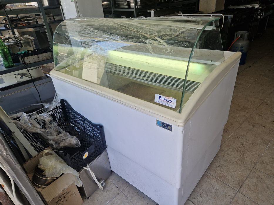 Dulap frigorific, Vitrina rece, Masa rece cu usi , masa frigorifica bl