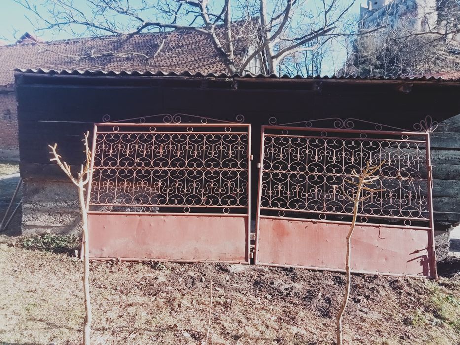 Porți metalice intrare