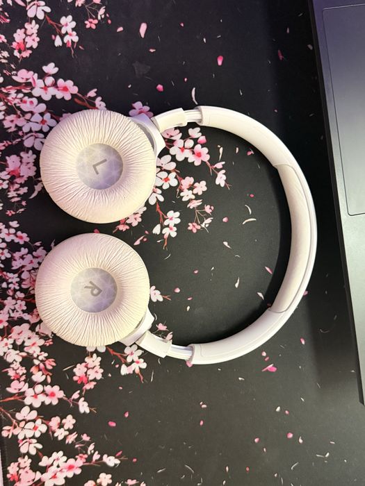 Наушники JBL 520BT