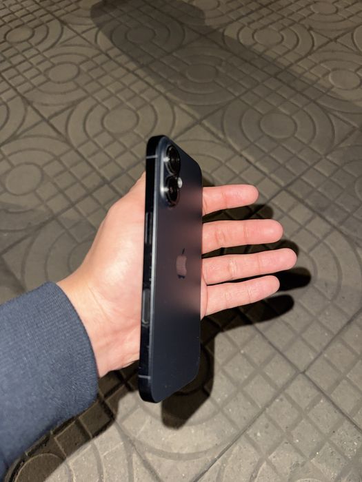 Айфон 16, на 128гб