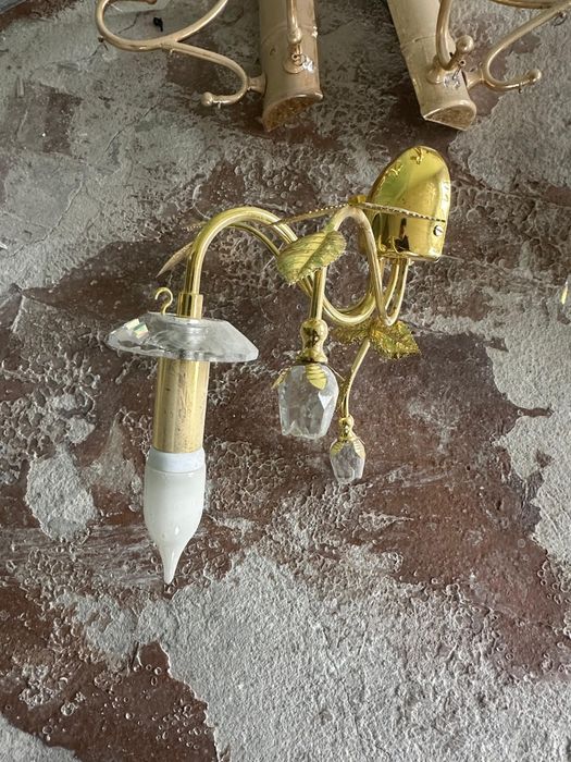 Продам люстру в хорошем состоянии