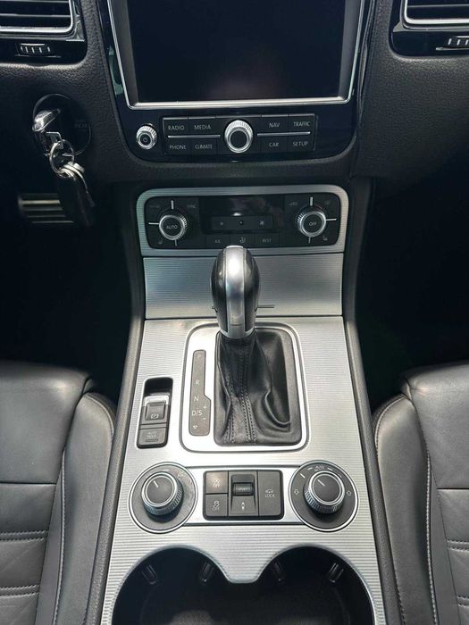 VOLKSWAGEN Touareg 2016 — imagine 5