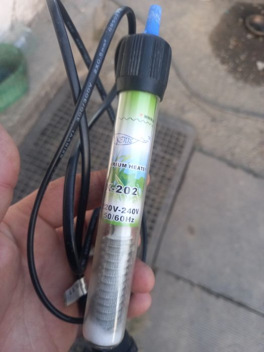 Акварикмный обогреватель