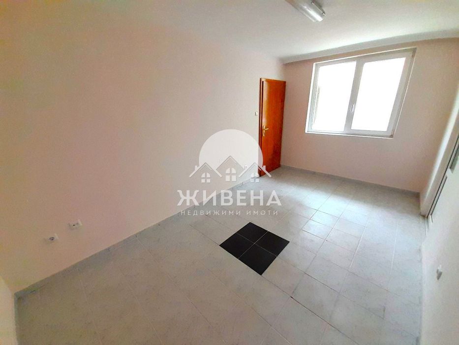 Дава се под наем Къща в Варна, Операта - 180 кв.м за 1050 € - Снимка #3