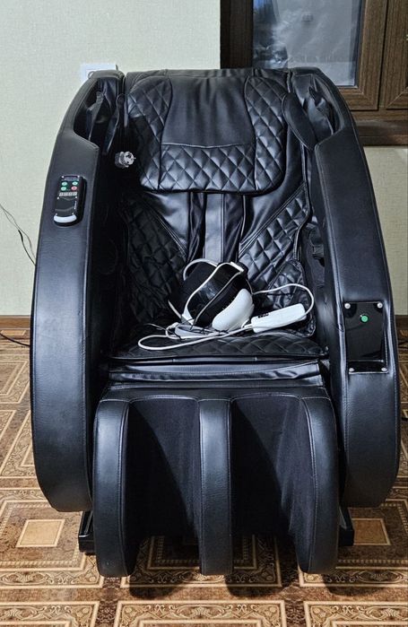 Массажное кресло,массажер