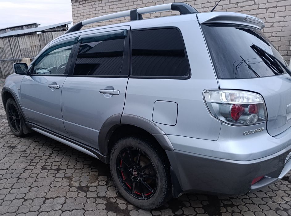 Mitsubishi outlander