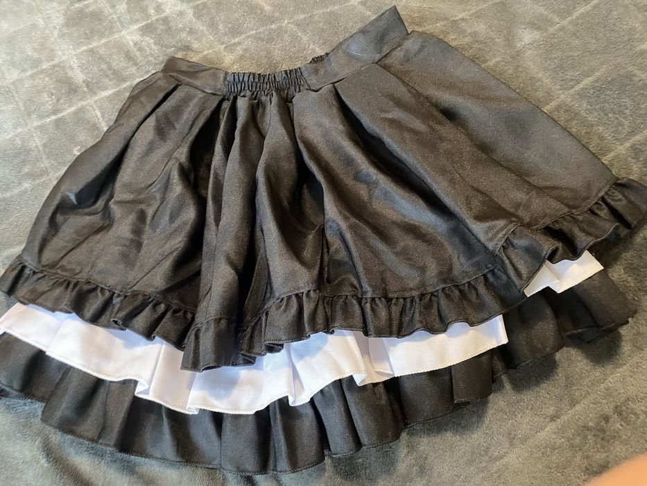Дамска къса пола с волани, модел в черно и бяло lolita style