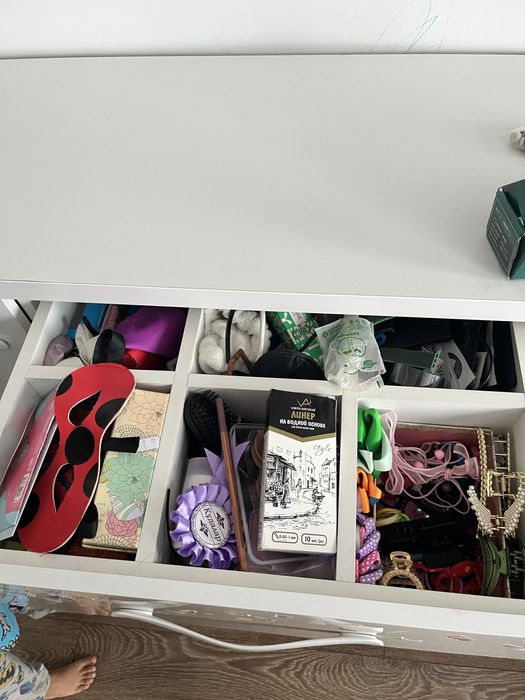 Комод для олежды и аксессуаров