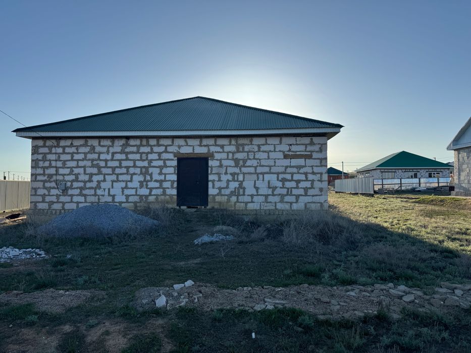 Алғаның жаңа, ауасы таза аумағынан кең жер үй сатылады