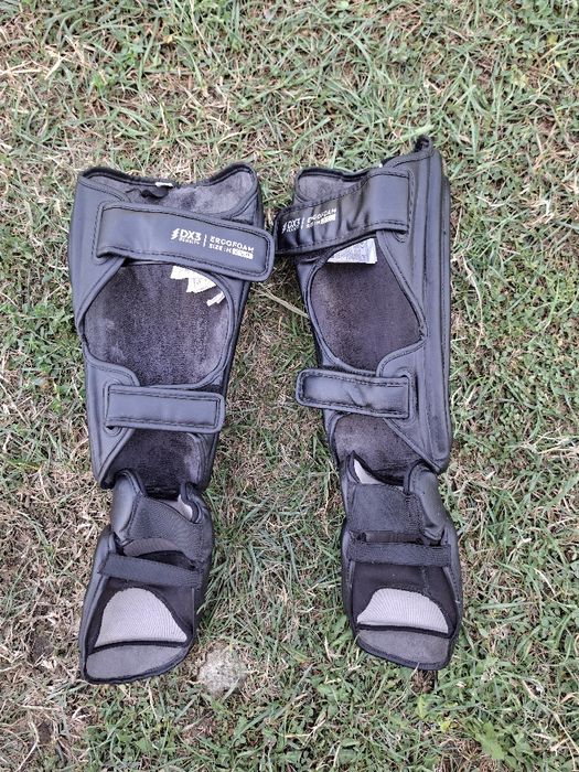 Tibiere pentru sport de contact