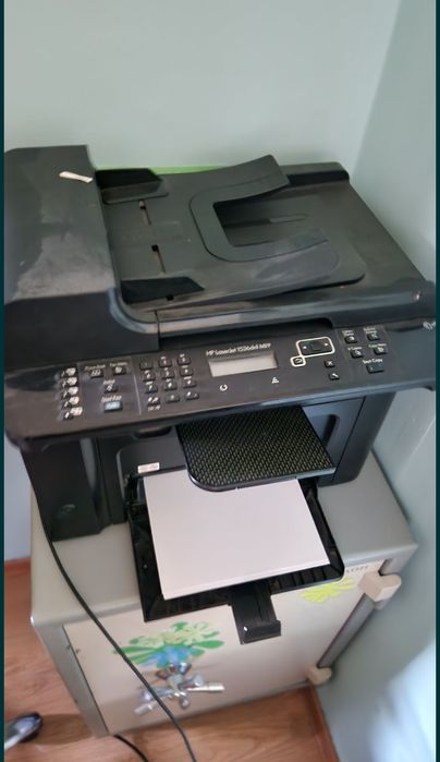 Срочно продам принтер мфу Hp