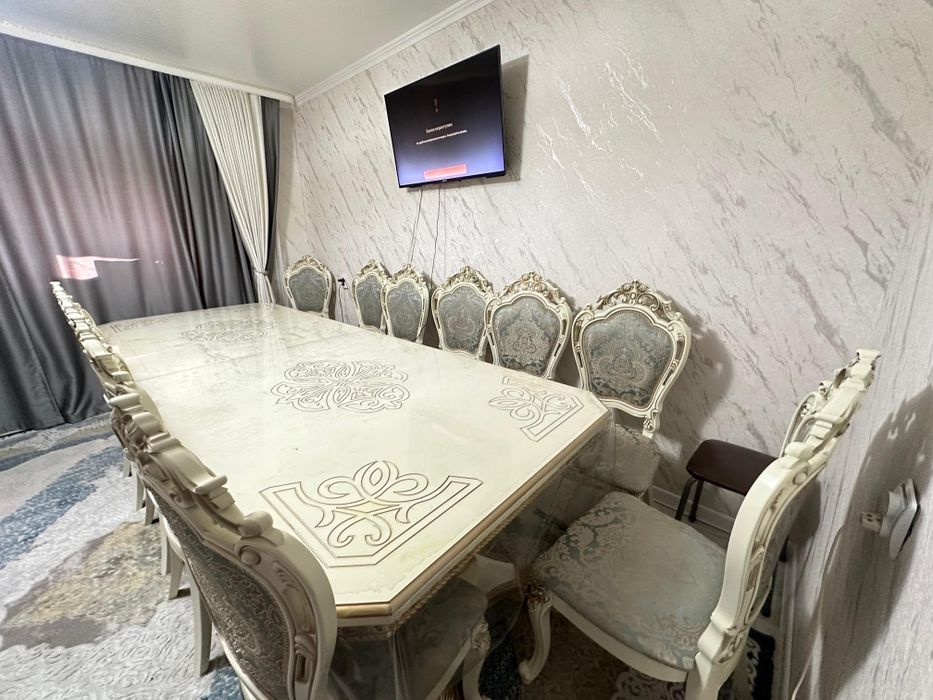 Большой обеденный стол премиум-класса 4 метра, раздвижной + стулья