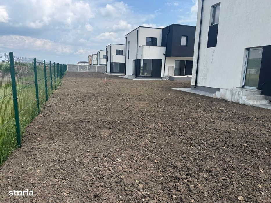 Casa Sanpetru-Lempes, P+E, an 2025, 5 camere,terasa,teren 500 mp.