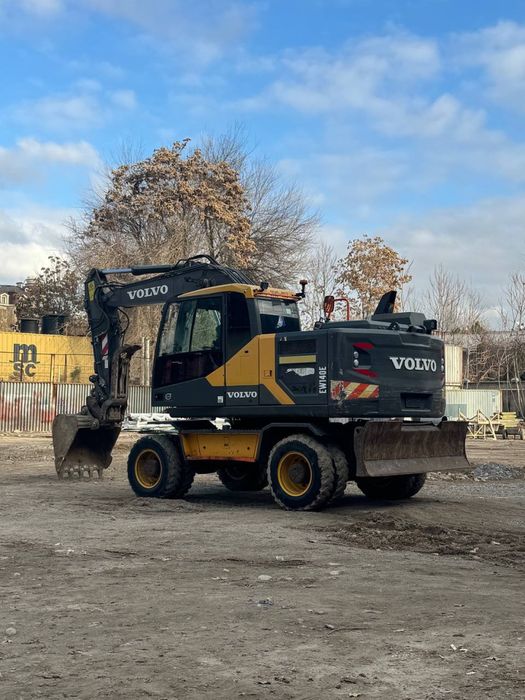 Услуги экскаватора с гидромолотом