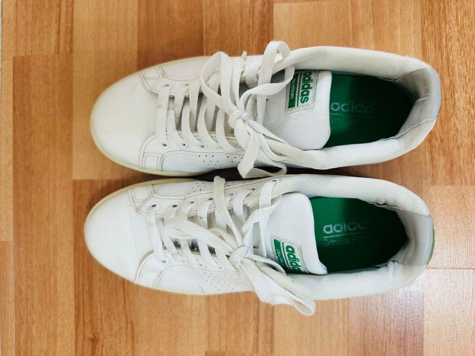 Продаю кроссовки Adidas оригинал