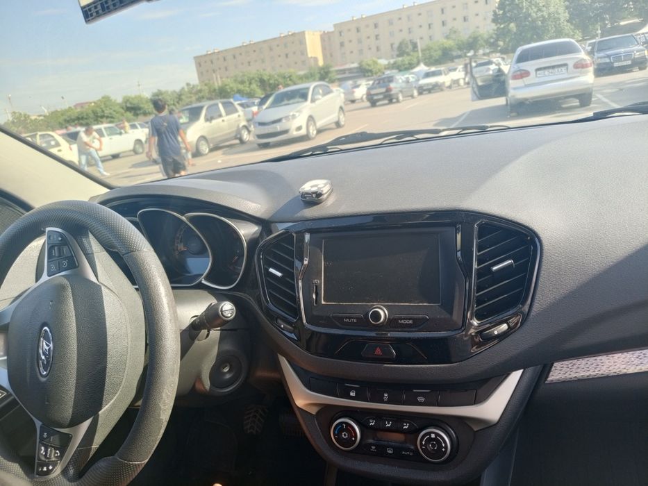 Lada vesta cross
